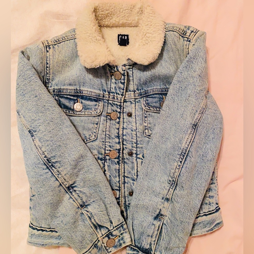 Very cute, stylish and warm faux fur denim jacket!